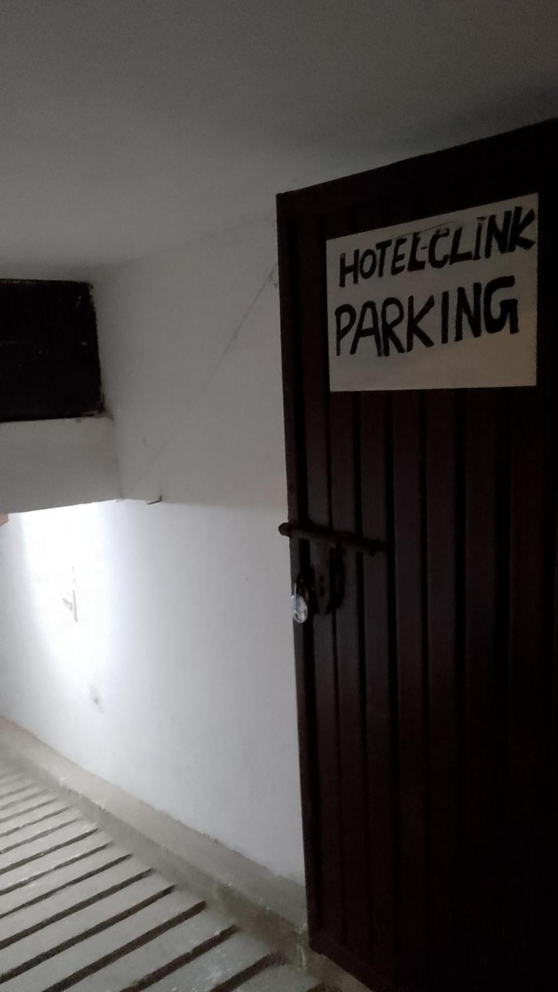 Hotel Clink New Delhi Airport ภายนอก รูปภาพ