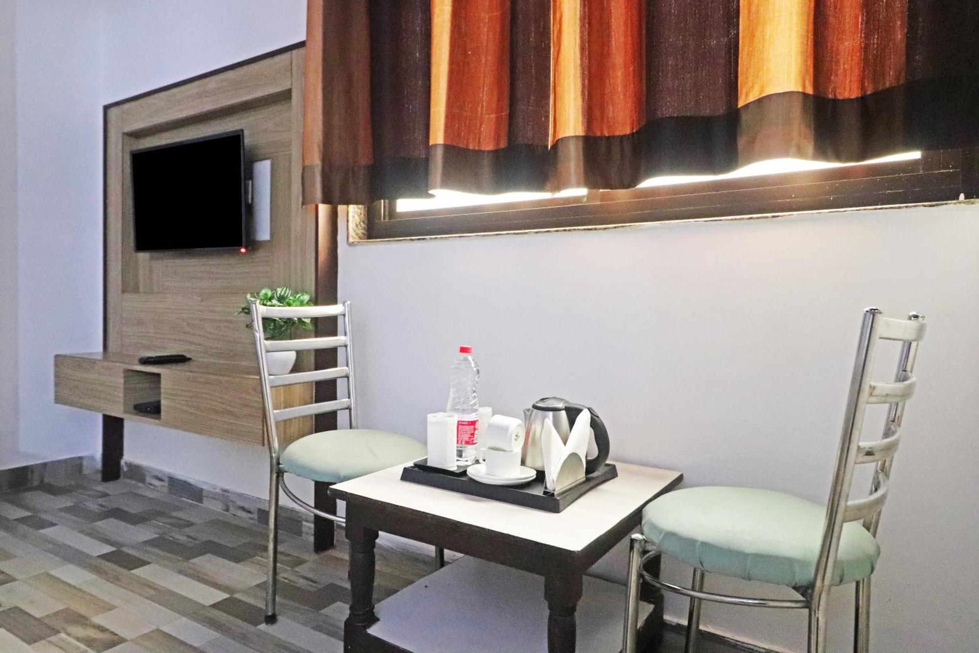 Hotel Clink New Delhi Airport ภายนอก รูปภาพ